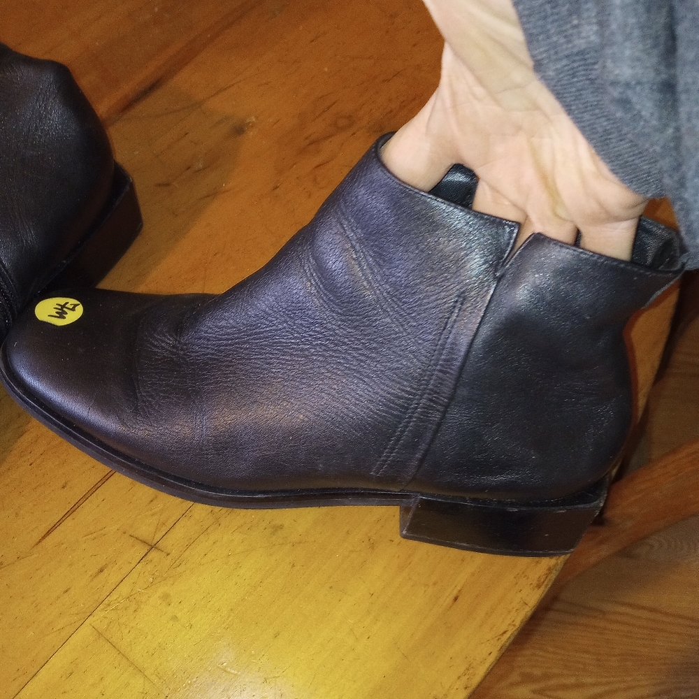 Black dress shoes size 7 for women